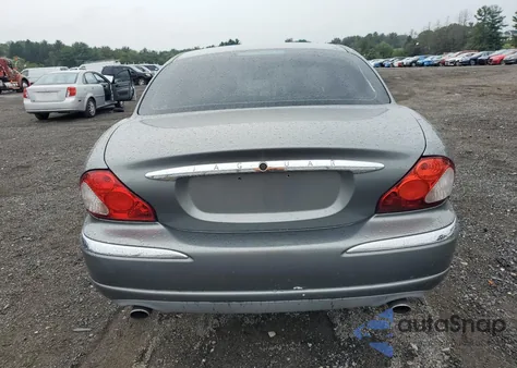 2004 Jaguar X-Type 3.0 z USA, uszkodzony, nr VIN SAJEA51C14WD63360